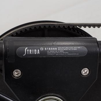 A foldable Strida bike.