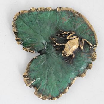 Torbjörn Forsberg, 'Lövgroda på blad'.