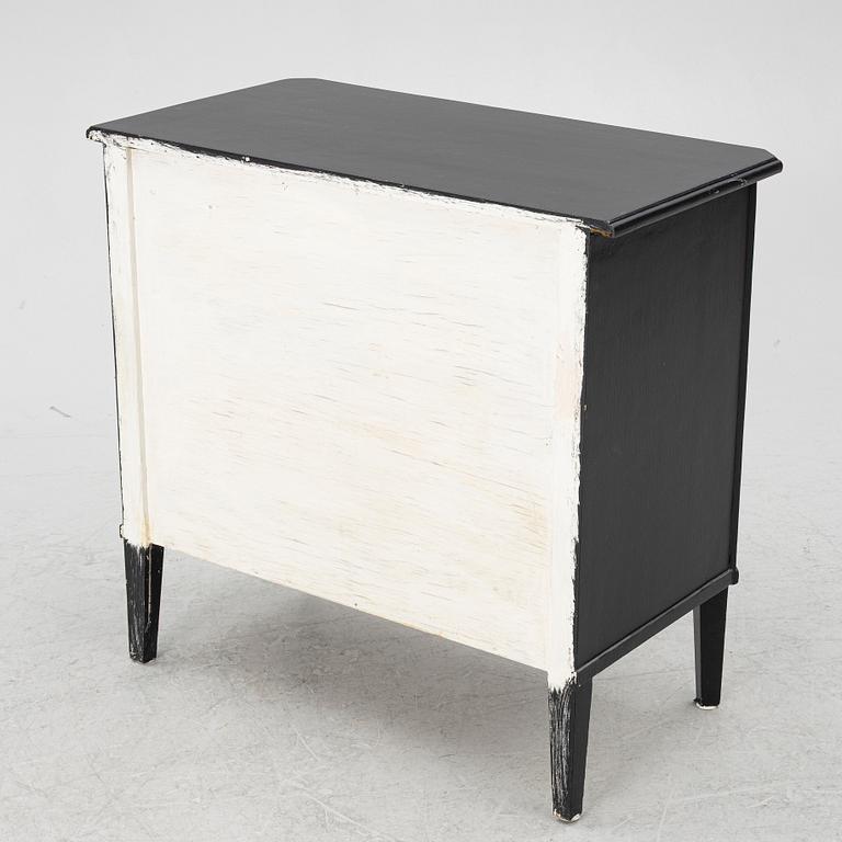 byrå, gustaviansk stil, 1900-talets andra hälft.