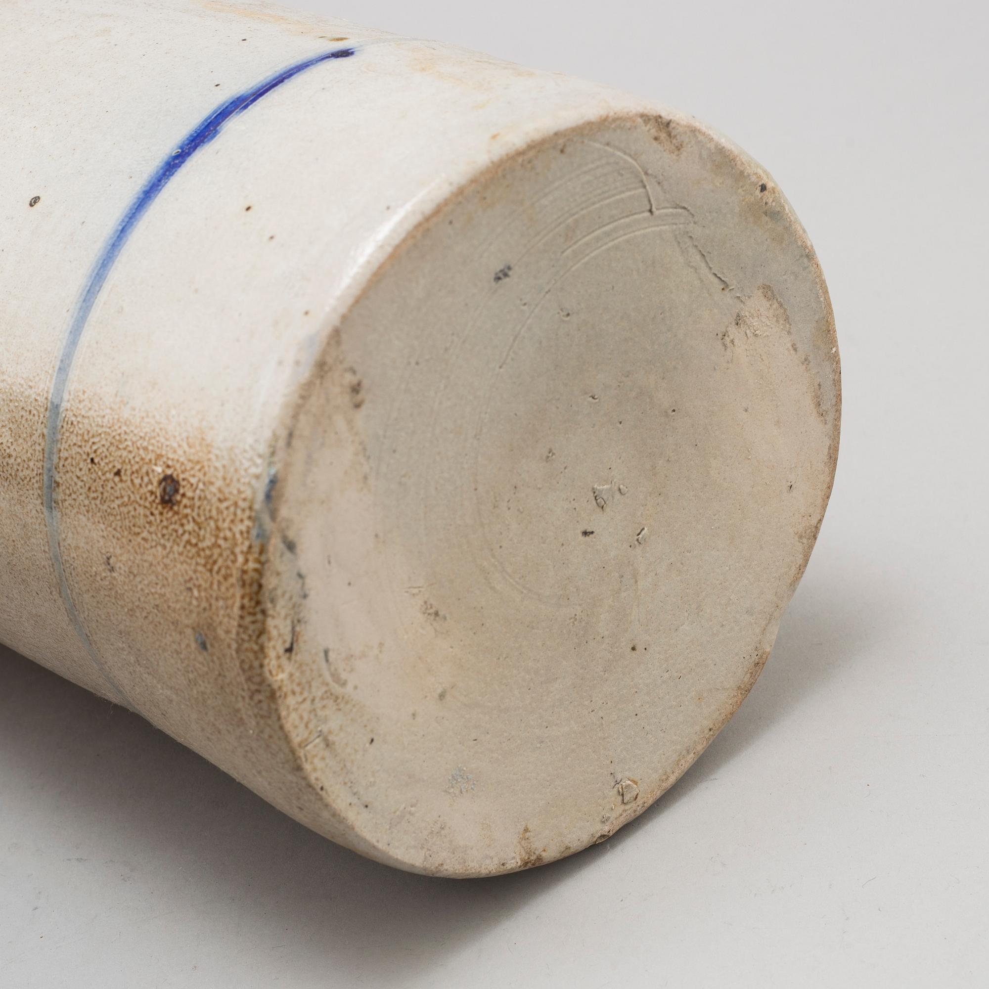 A 19th century stoneware jar marked B&N.