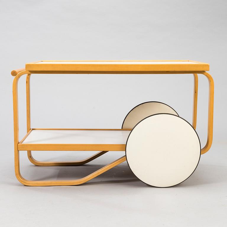 ALVAR AALTO, A mid-20th-century tea trolley 98, for Artek.