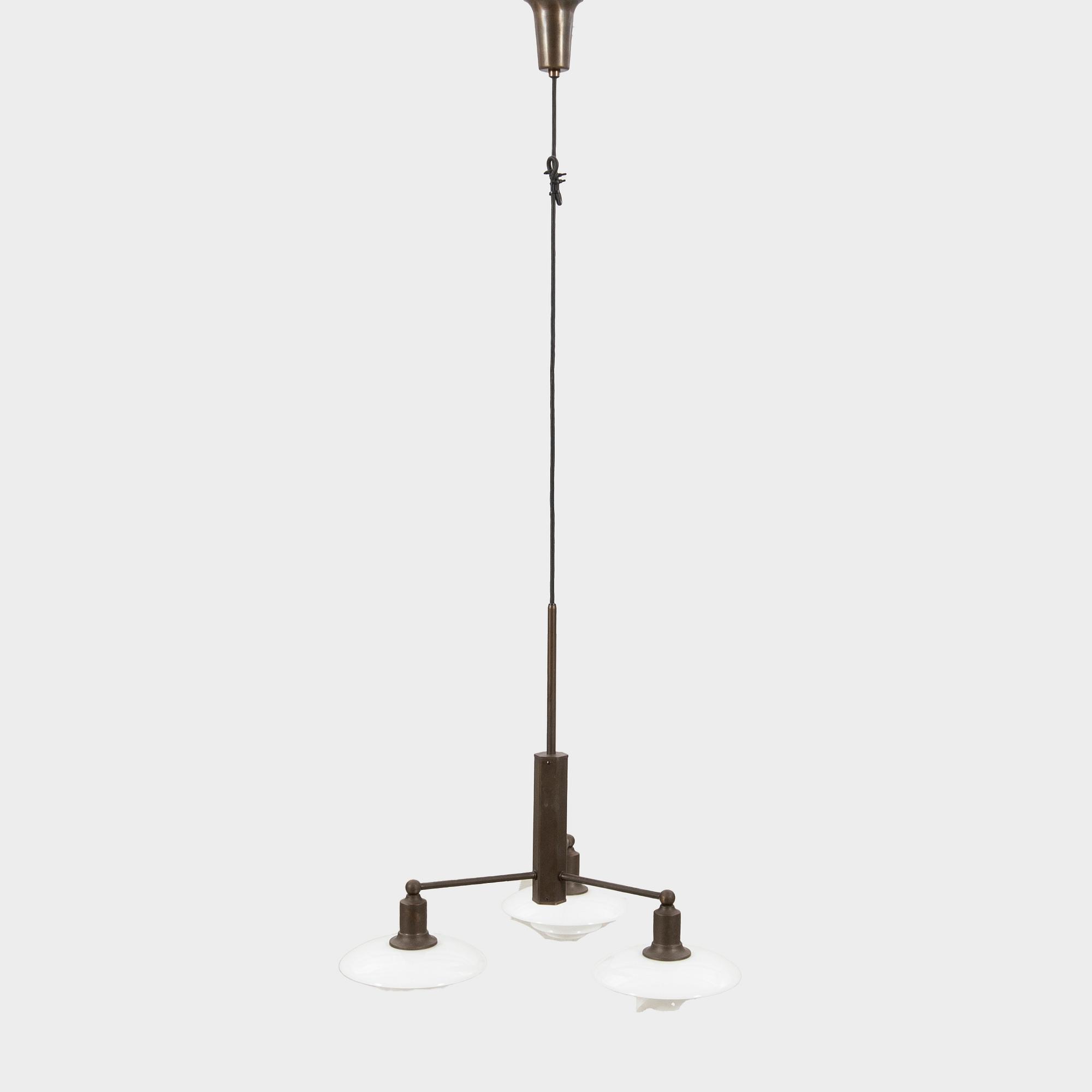 Poul Henningsen, taklampa  "PH 2/1", Louis Poulsen, Danmark.