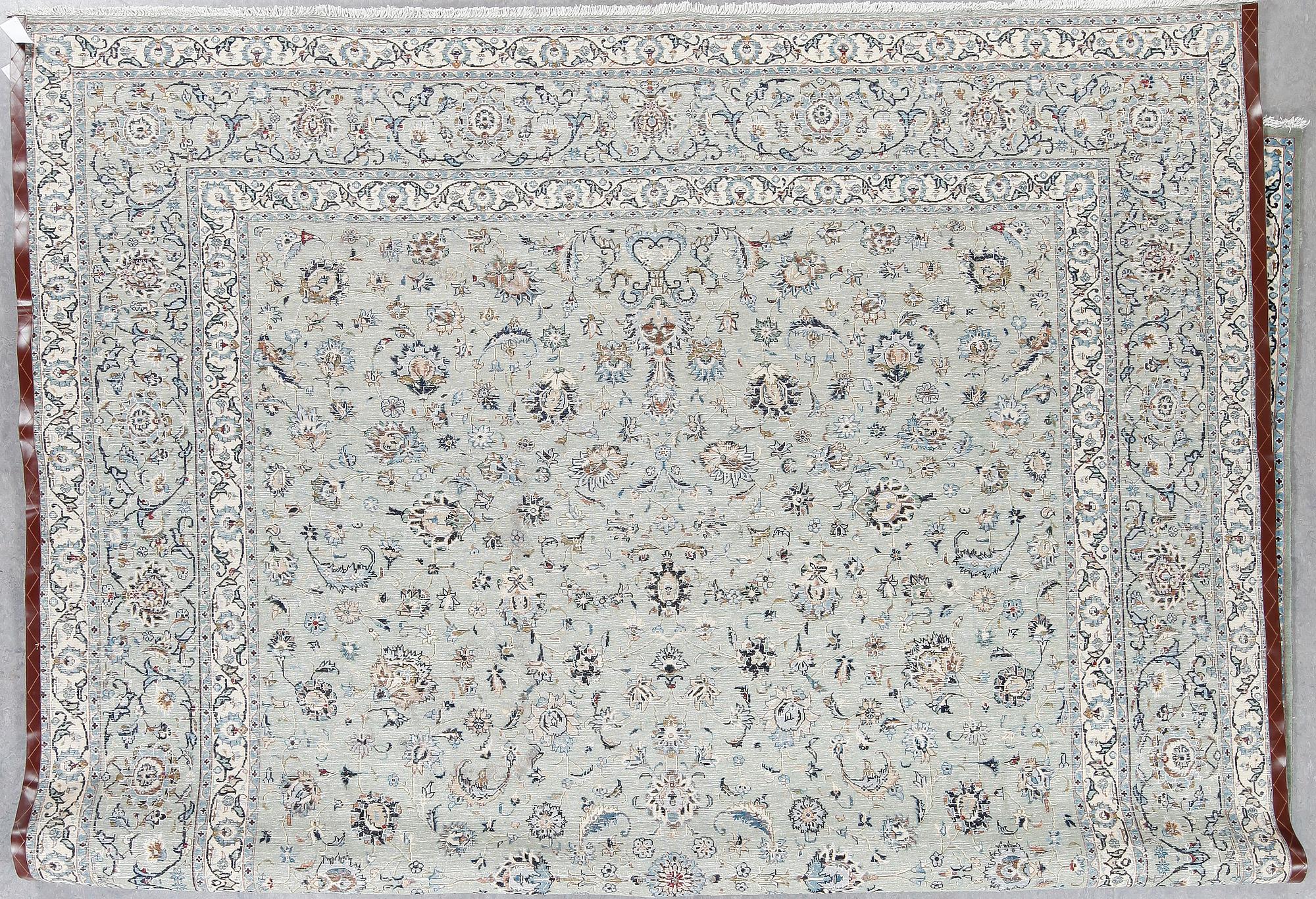 MATTA, old, Keshan, ca 397 X 310 cm.