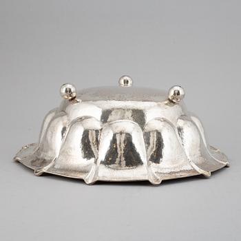 A German early 20th century silver bowl.