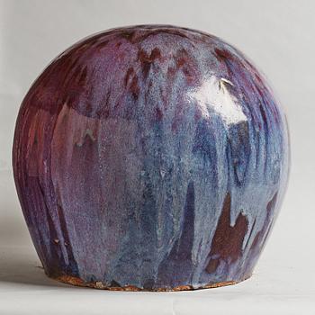 ULLA & GUSTAV KRAITZ, a stoneware "Sphere" sculpture, Förslöv 1983.