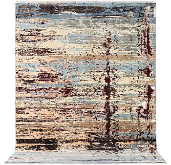 An oriental carpet with modern design, ca. 377 x 277 cm.