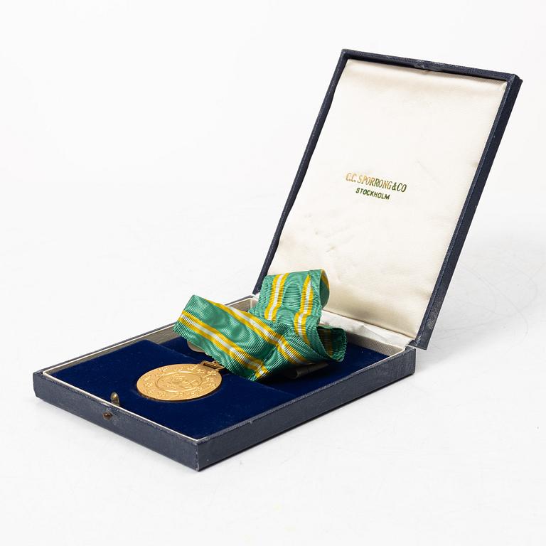 An 18K gold medal, Sporrong, Stockholm 1958.