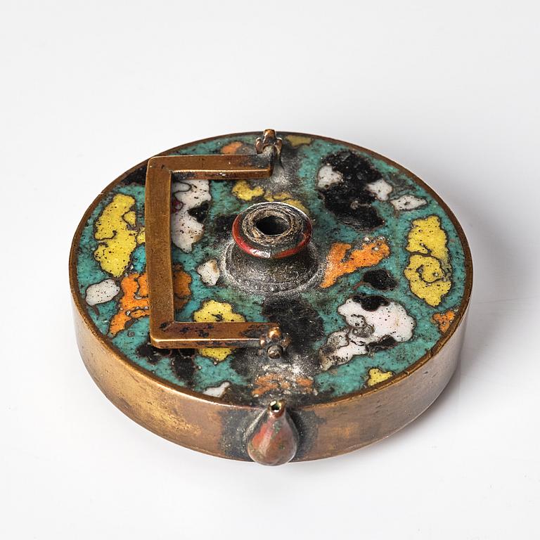 A miniature cloisonné water dropper/pot, Qing dynasty.