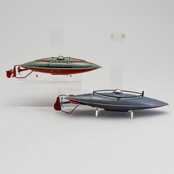 Two tinplate submarines by Gebrüder Bing and Arnold, Germany, first half of the 20th century.