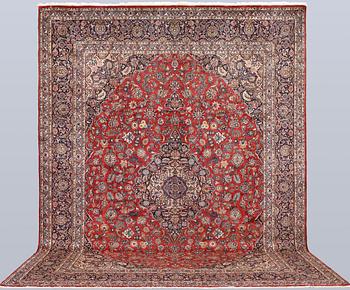 A Keshan carpet, approx. 410 x 307 cm.