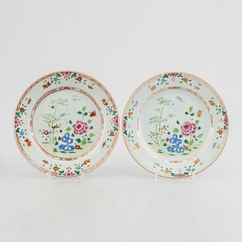 Eight pieces of Chinese Famille Rose porcelain, Qing dynasty, 18th century.