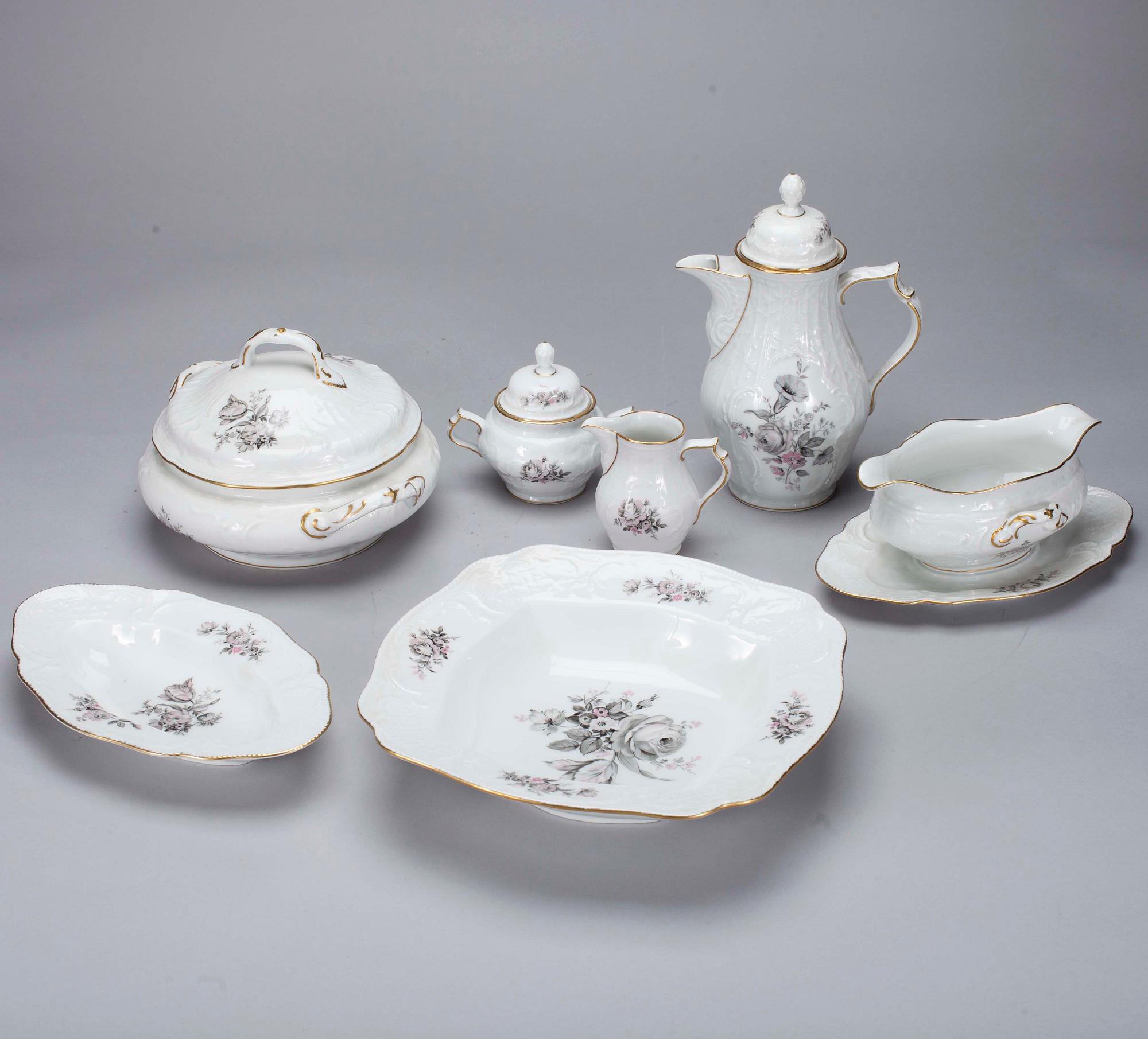 ASTIASTO, 67 osaa, posliinia, "Sanssouci", Rosenthal.