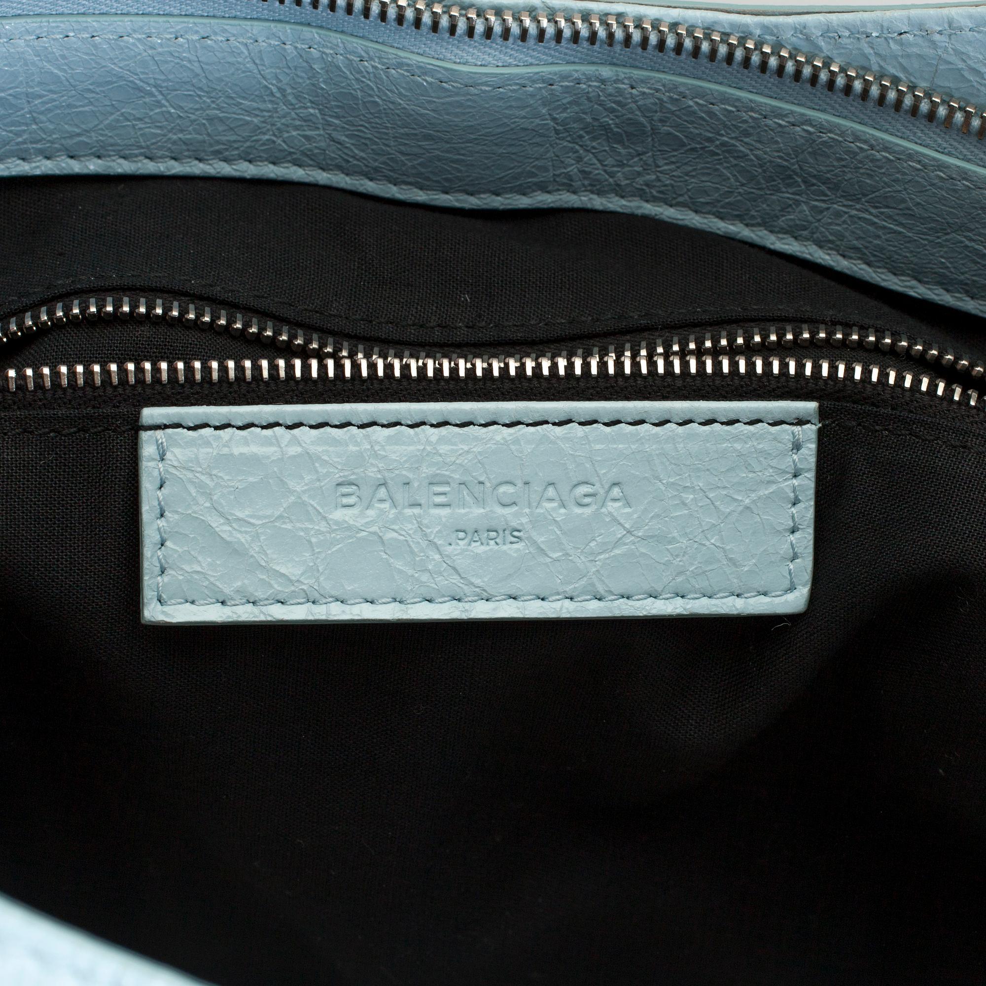 VÄSKA, "Giant Monday", Balenciaga.