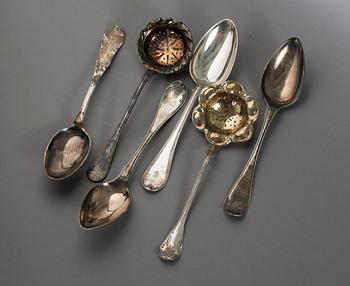 SKEDAR, 4 st samt STRÖSKED, 2 st, silver/nysilver, 1700/1800-tal. Total vikt ca 300 gram.