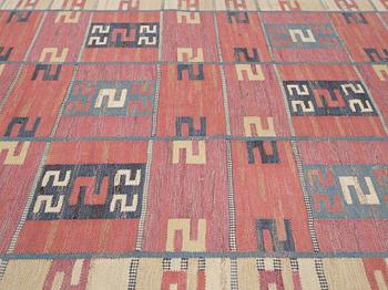 Märta Måås-Fjetterström, A CARPET, "Röda Esset", flat weave, ca 283,5 x 177 cm, signed AB MMF.