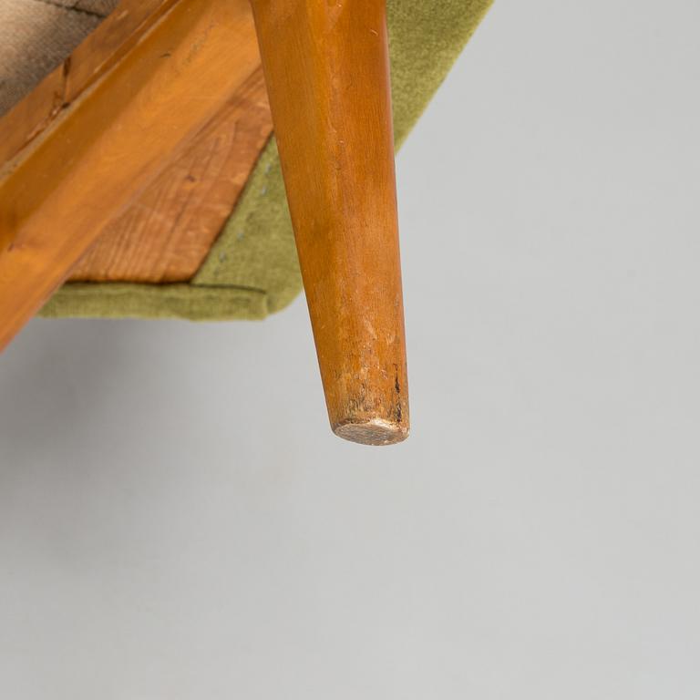 Carl Gustaf Hiort af Ornäs, sohva, "Kim", Puunveisto Oy - Träsnideri Ab, 1940-luvun puoliväli.