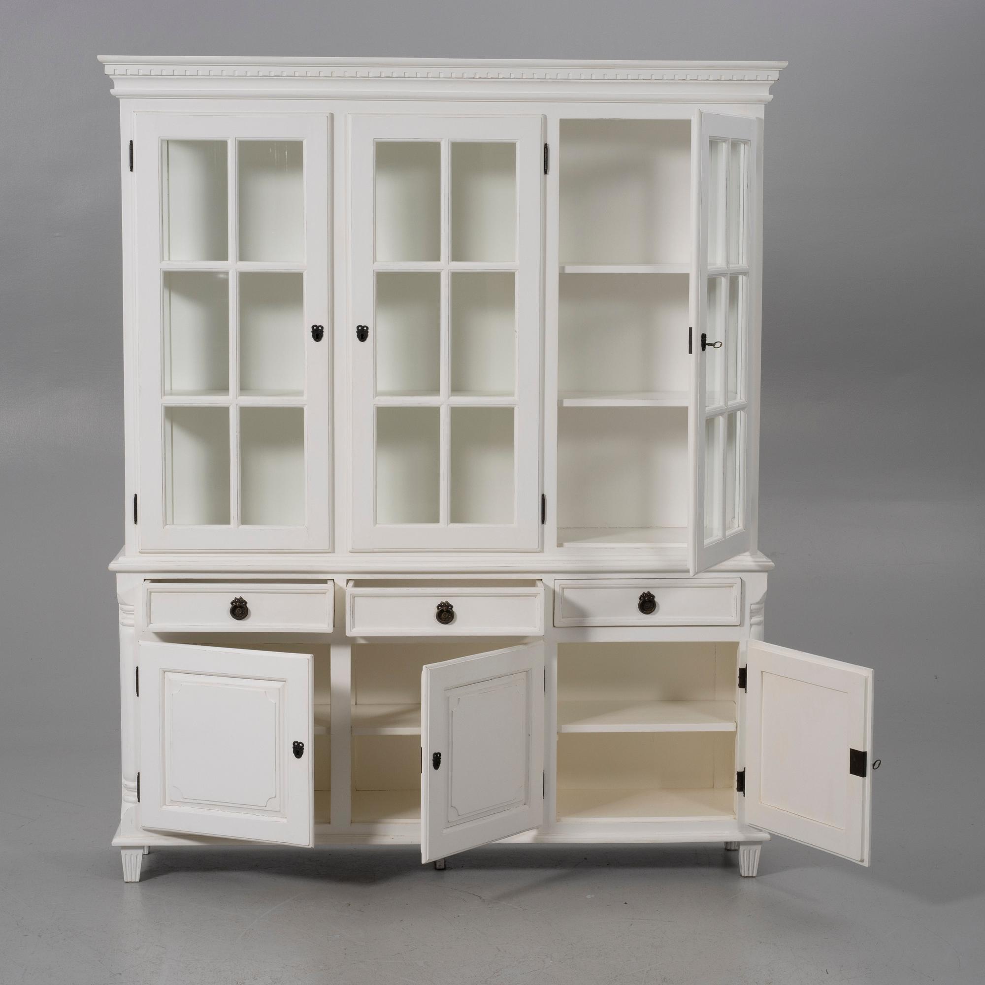 Display cabinet, Gustavian style, Geromar.