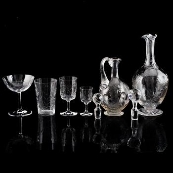 A cut glass service, 20th Century.  (62 pieces).