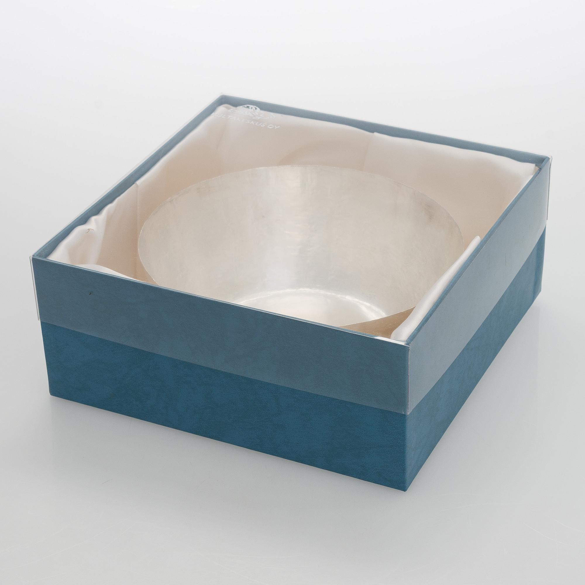 Tapio Wirkkala, a silver 'TW 243' bowl, Kultakeskus, Hämeenlinna 2007.