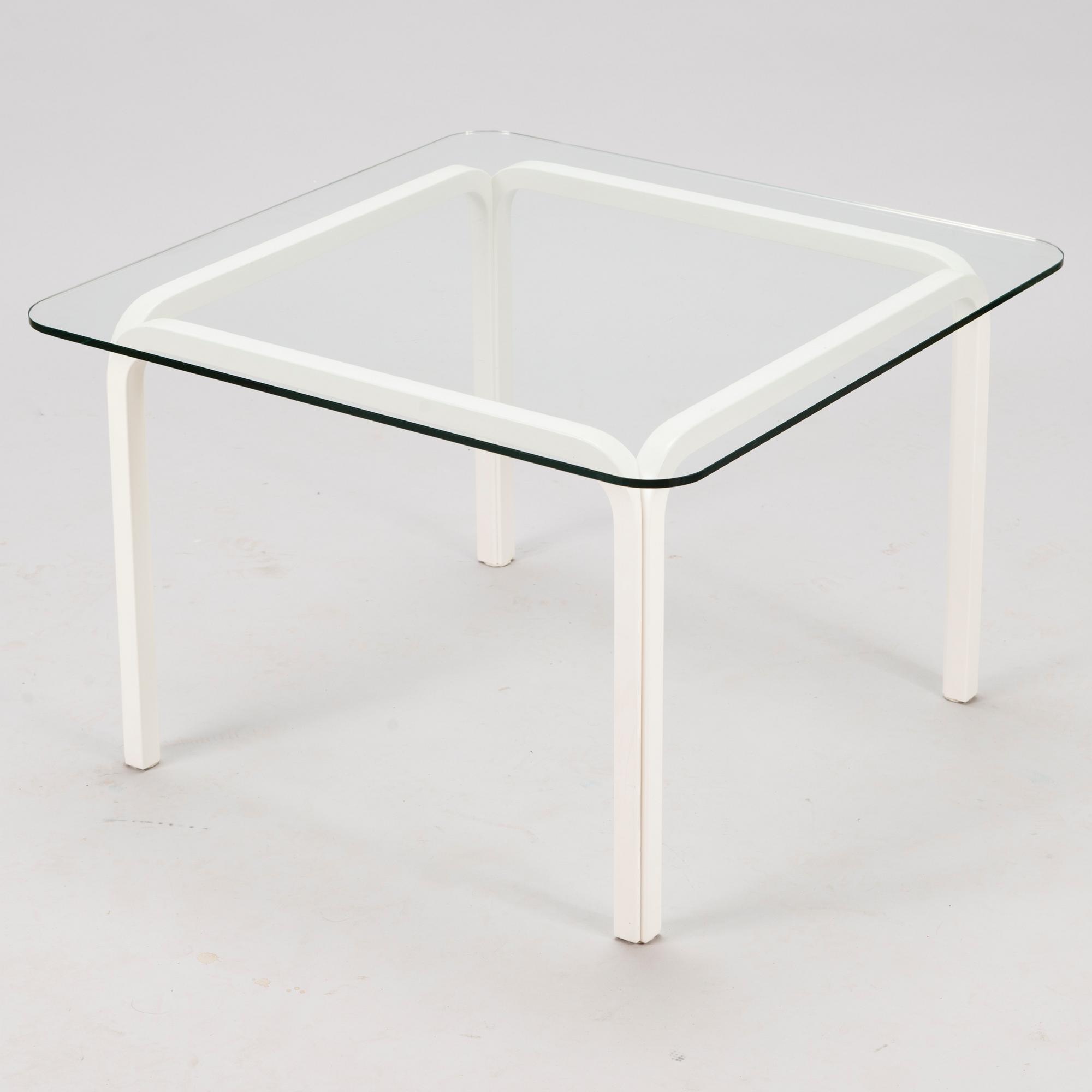 alvar-aalto-table-modell-y805b-artek-bukowskis