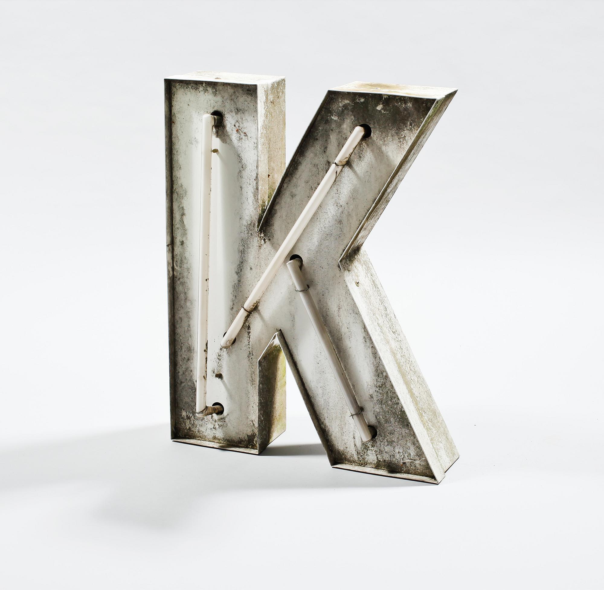 REKLAMSKYLT, omkring 1900-talets mitt.