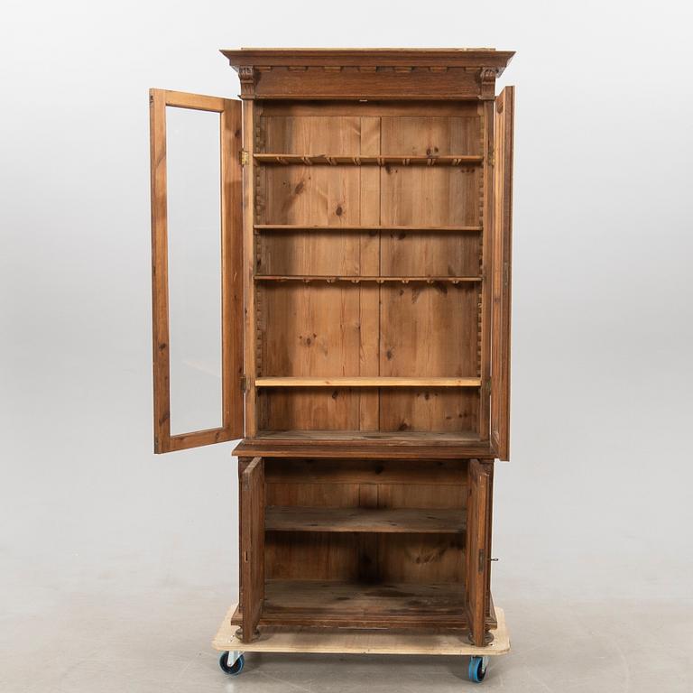 Bookcase/Display cabinet circa 1900.