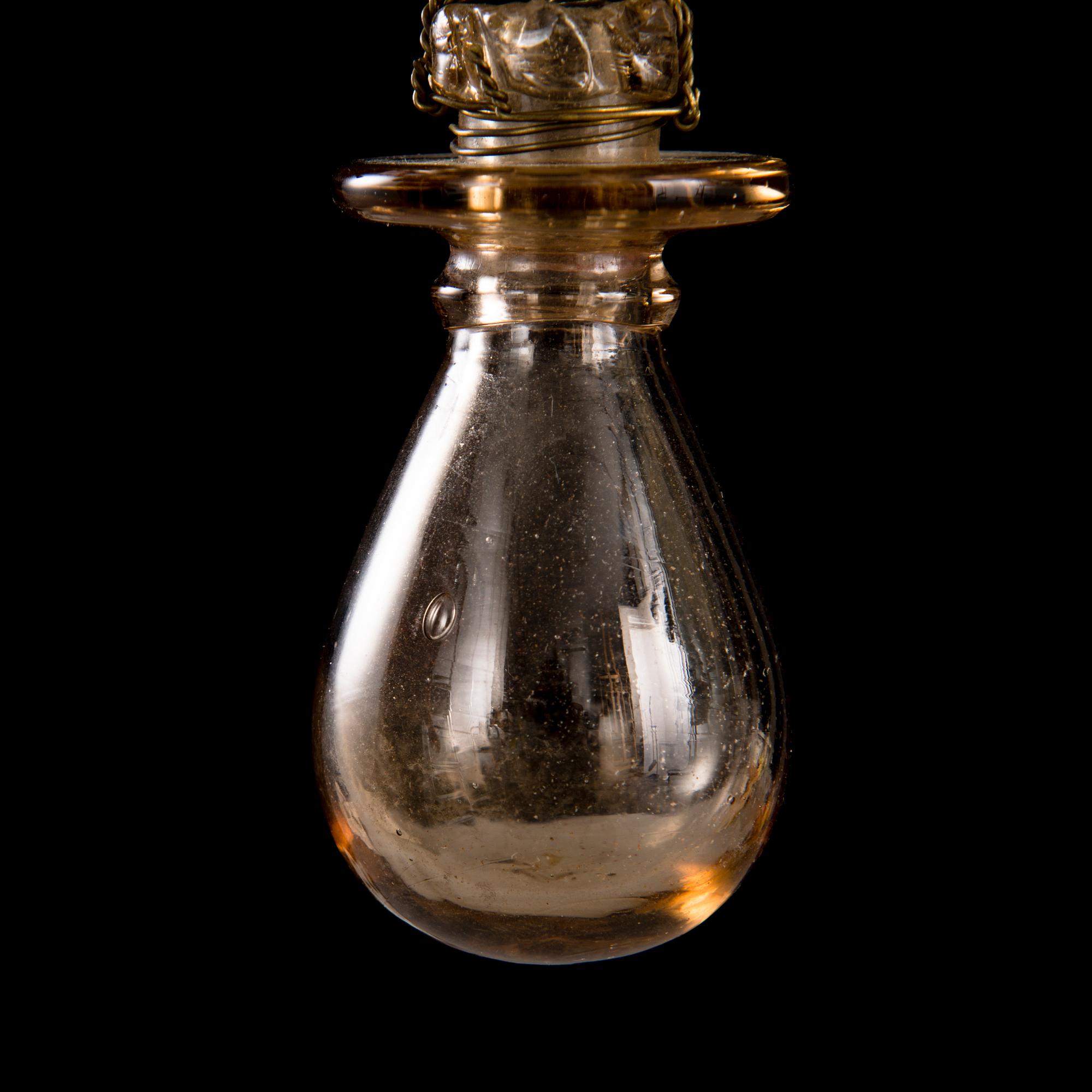 TAKARMATUR, glas och målad metall, 1800-talets slut.