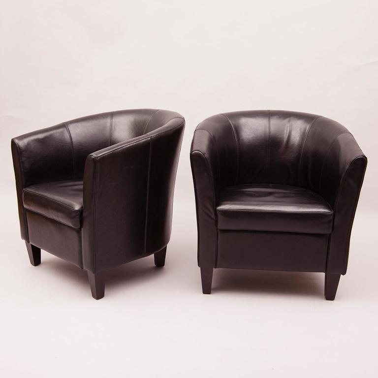 FÅTÖLJER, ett par, sekelskiftet 1900/2000.