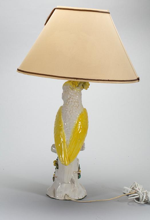 BORDSLAMPA, porslin.
