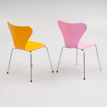 Arne Jacobsen, seven "Seven" chairs, Fritz Hansen, Denmark, 1970's/-1990'.