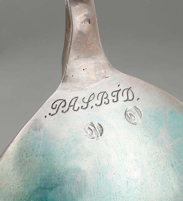 SUPSKED, silver, Nils Grubb, verksam 1725-56(58) i Hudiksvall. Vikt ca 42 gram.