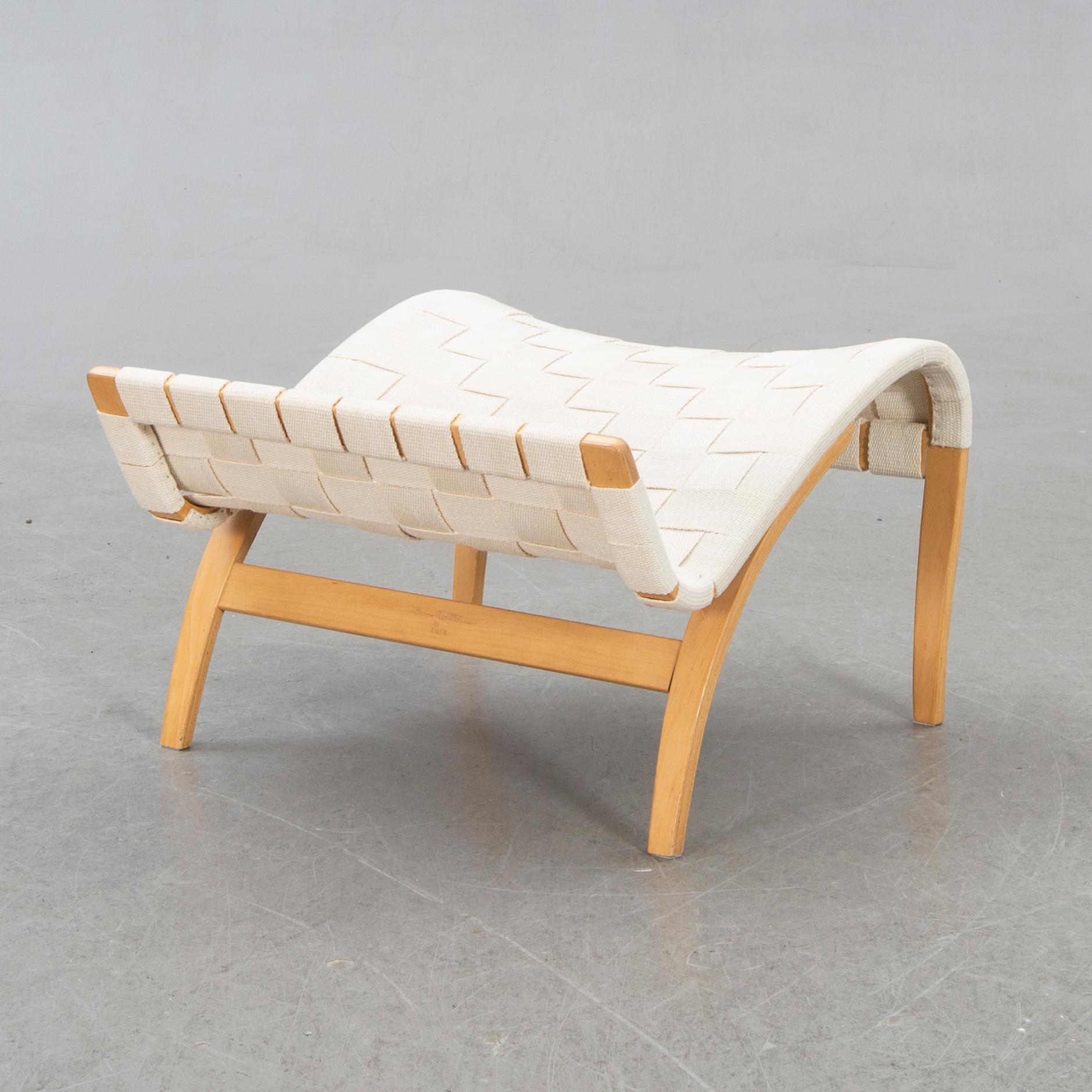 Bruno Mathsson, fotpall, "Pernilla".