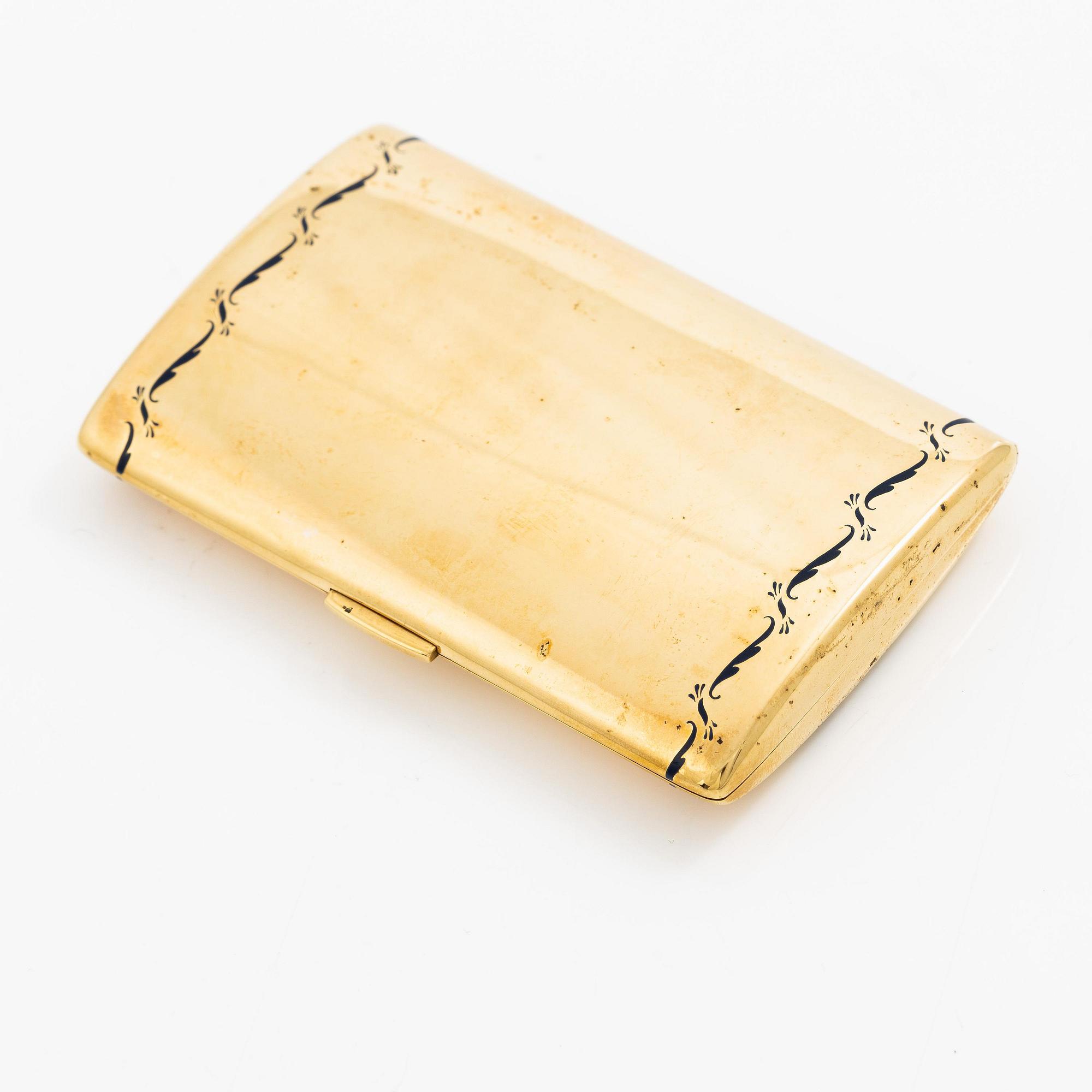 W.A. Bolin a case 18K gold with enamel, 1920.