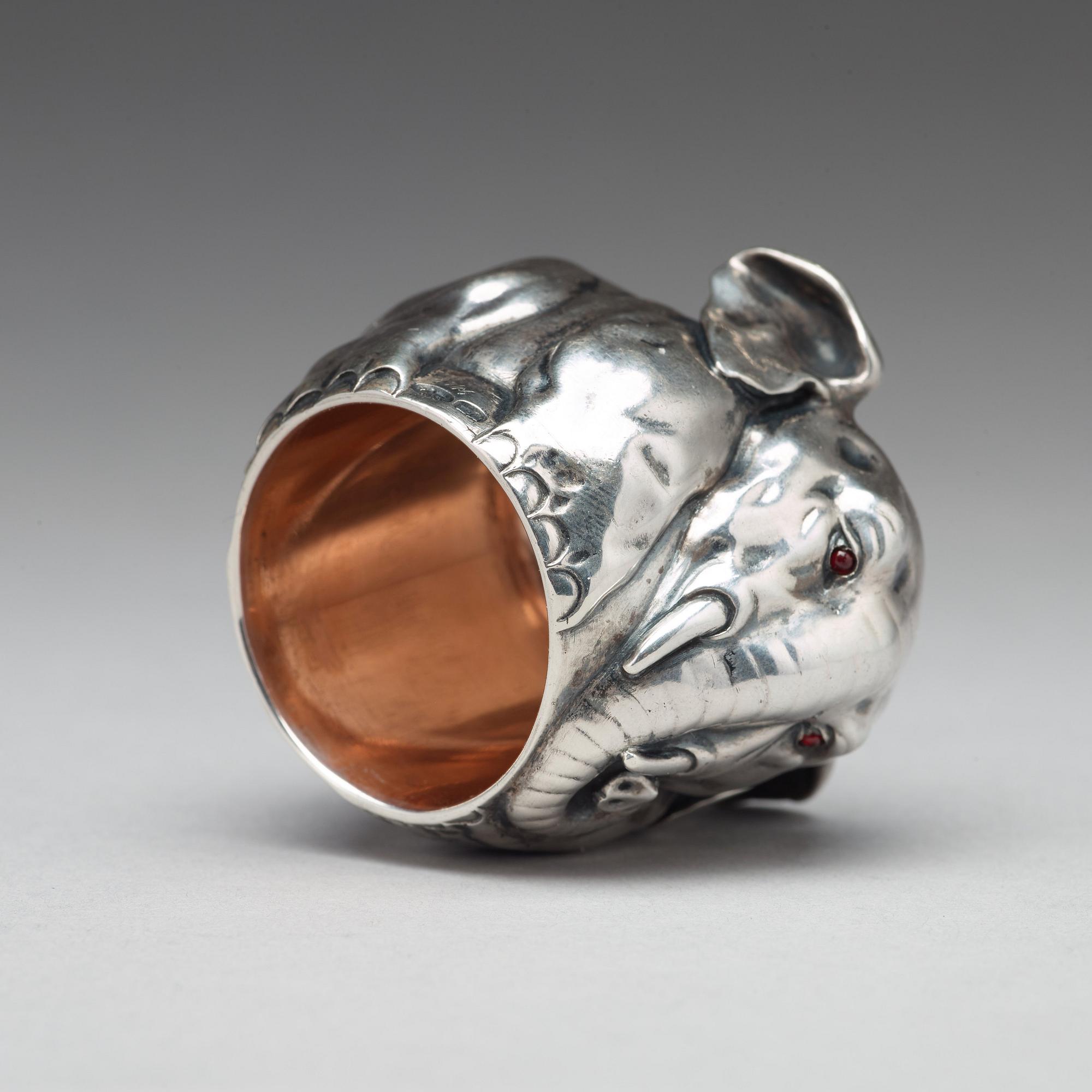 FABERGÉ, verkmästare Michael Perchin, Vodkakopp silver, S:t Petersburg 1908-17.
