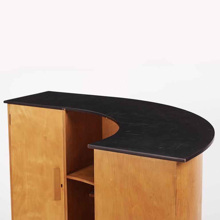 Gerald Summers, bardisk, Makers of Simple furniture, England, 1935-40.