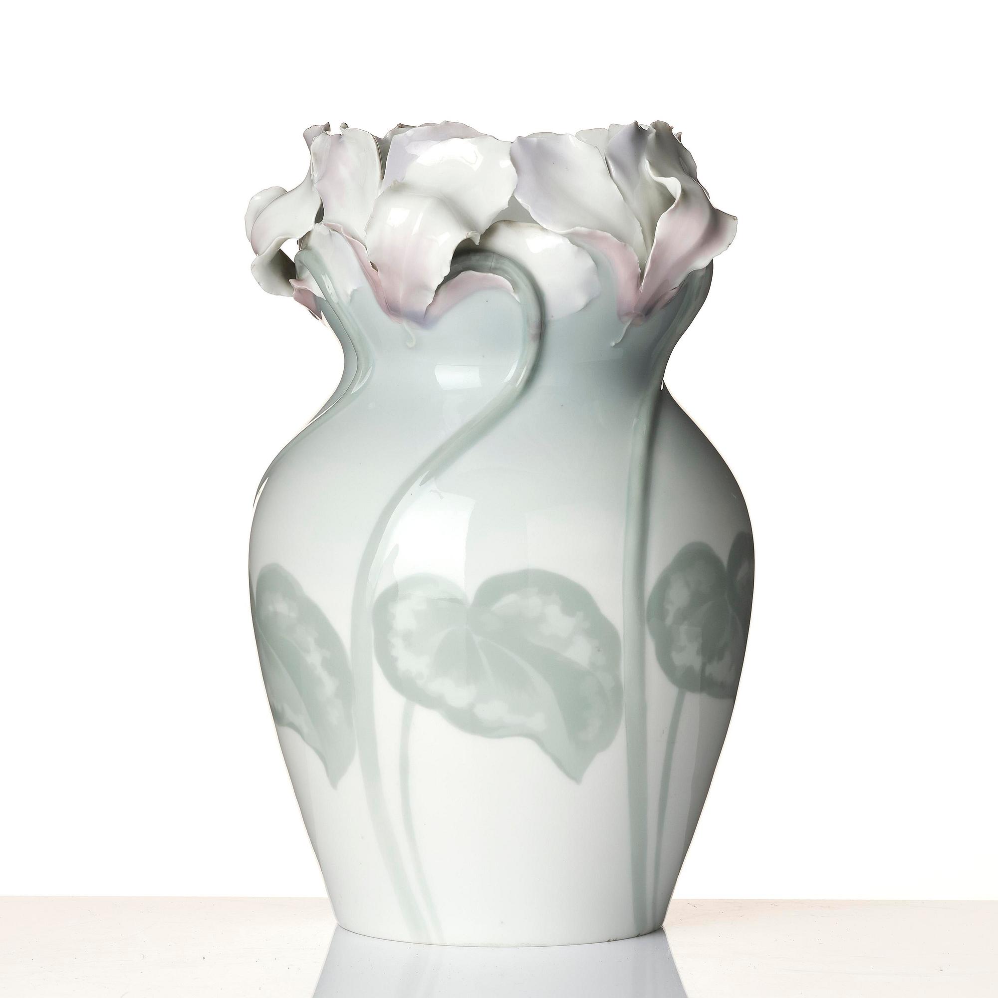 Waldemar Lindström, & Karl Lindström (1865-1956), a porcelain vase, Rörstrand, ca. 1900.