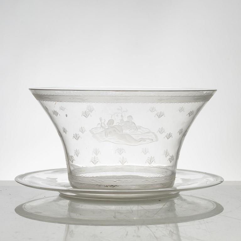 Edward Hald, skål med fat, glas, modell 149, Orrefors 1928.