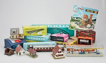 PARTI LEKSAKSJÄRNVÄGSDELAR, bl.a. Märklin. Tidigt 1960-tal.