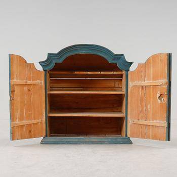 VÄGGSKÅP, allmoge, 1800-tal.