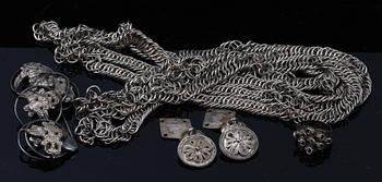 PARTI SMYCKEN, 8 delar, silver, bl a dräktsmycken, 1800-1900-tal. Ca 160 g.