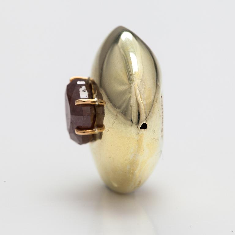 An 18K gold pendant with a ca. 2.18 ct diamond. Effedue, Italy. GIL certificate.
