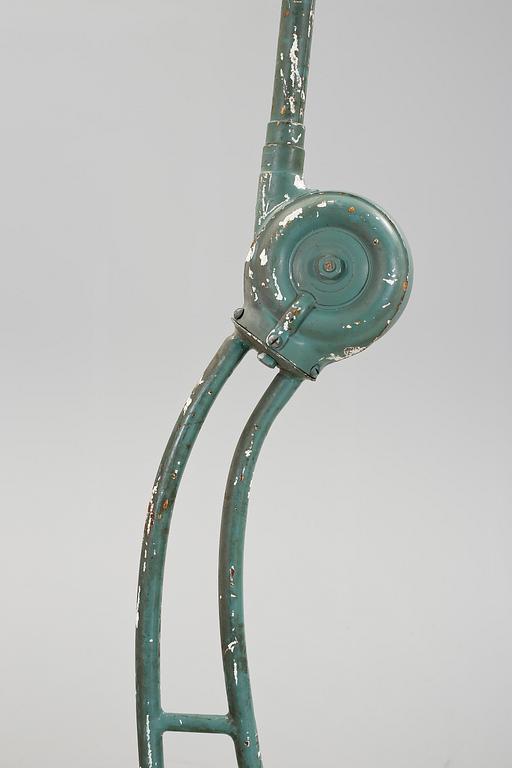 VÄGGLAMPA / INDUSTRILAMPA, "Triplex", Johan-Petter Johansson, 1900-talets mitt.