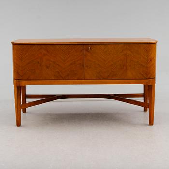 SIDEBOARD, Svenska Möbelfabrikerna Bodafors, 1940-/50-tal.