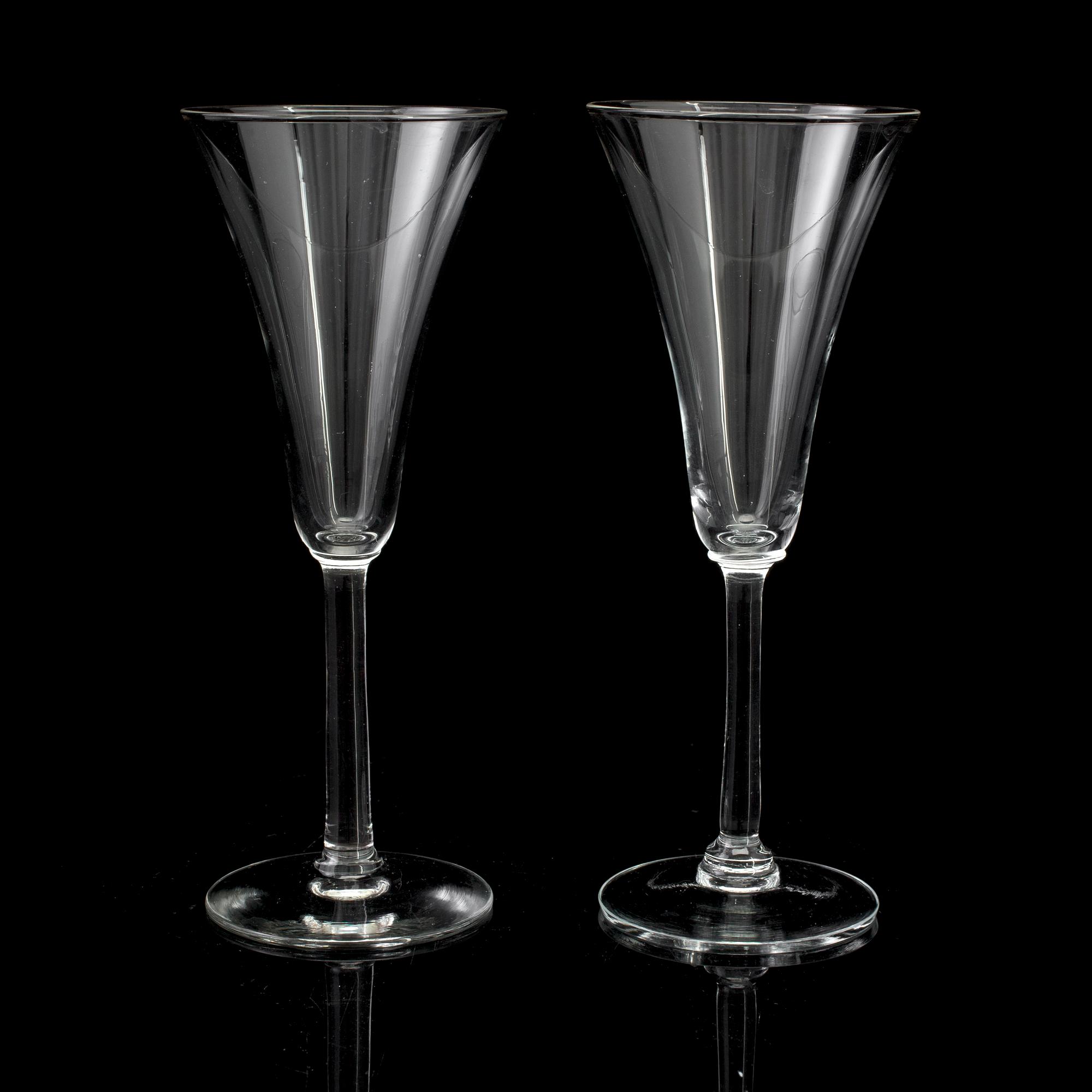 Six champagne glasses, glass, Finland, second half of the 20th century.