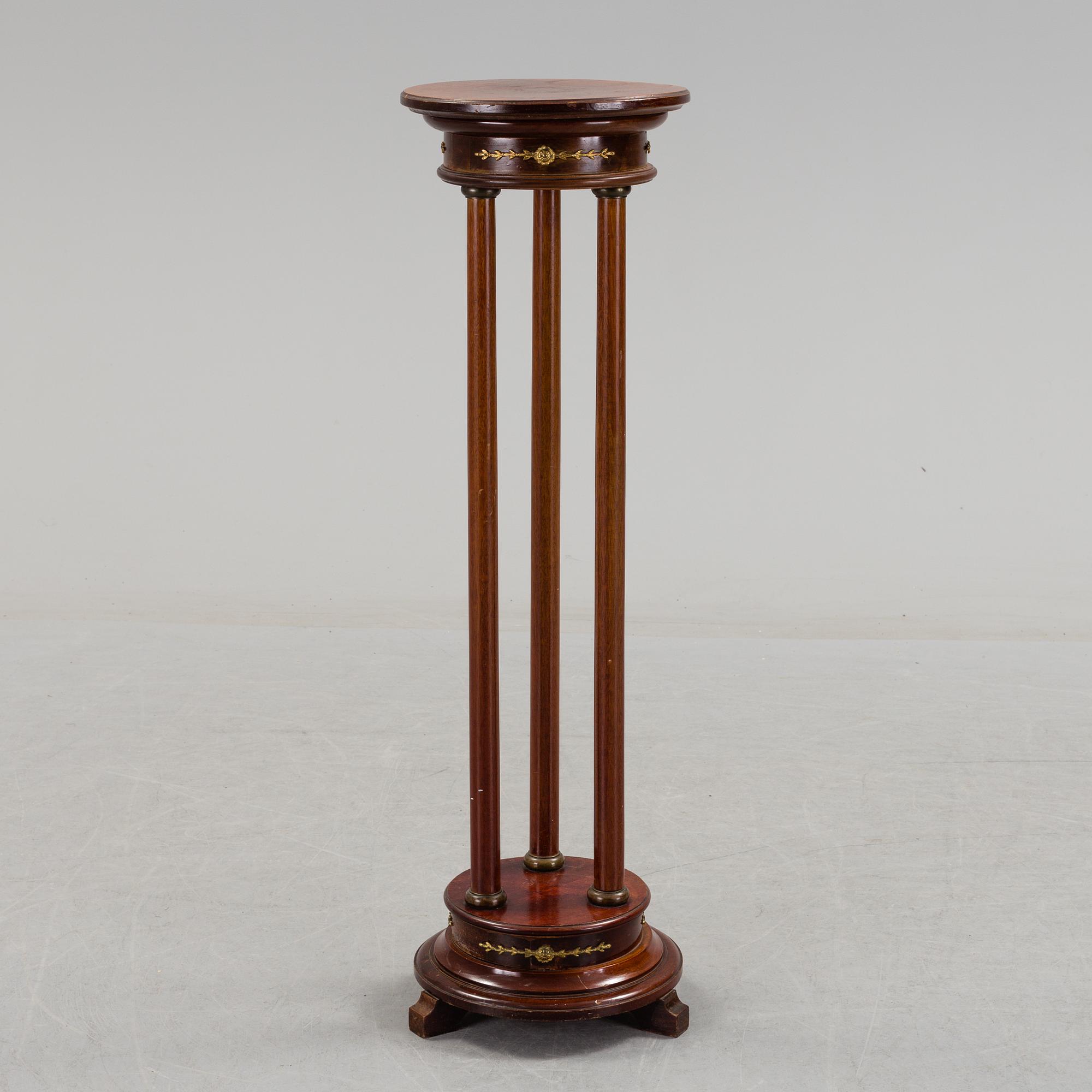 A PEDESTAL, Empire-style, first half of the 20th century.