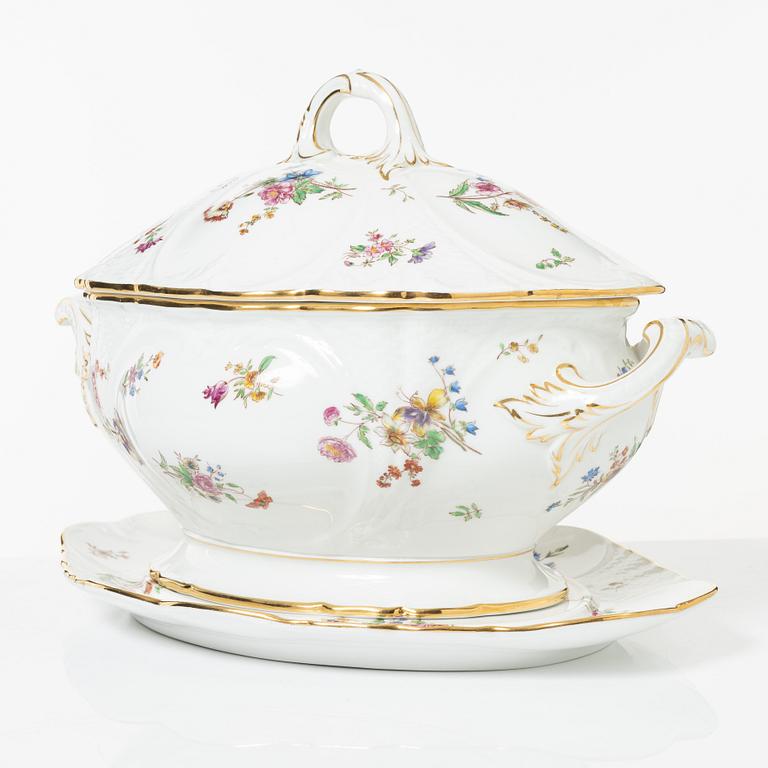 Servisdelar, 55st, porslin, Rörstrand, sent 1800-/tidigt 1900-tal.