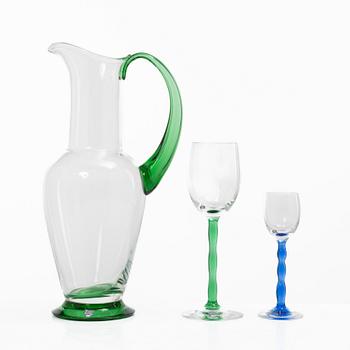 Gunnar Cyrén, a 31 piece "Nobel" glass service, Orrefors.