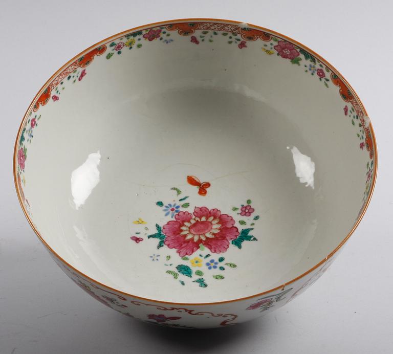 BÅLSKÅL samt TEKANNA, porslin. Kina 1700-tal.