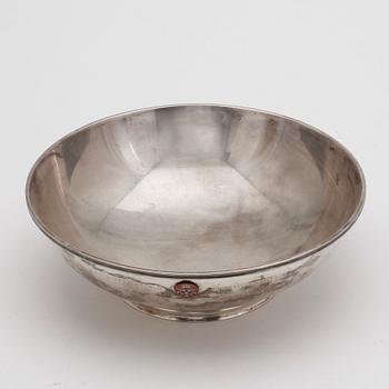 SKÅL, silver, CG Hallberg, Stockholm, 1945. Vikt ca 645 gram.