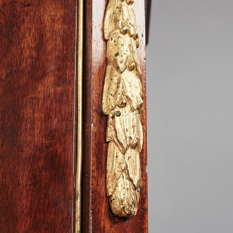 A Gustavian 1780's cupboard.